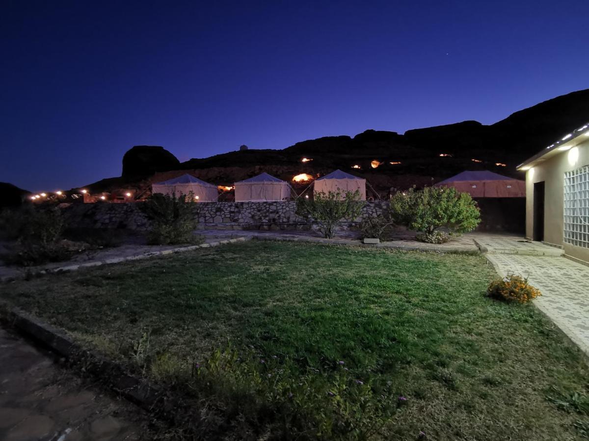 Rural Tents Naseem الخيمةالريفيةalouzaib Al-Ula Kültér fotó
