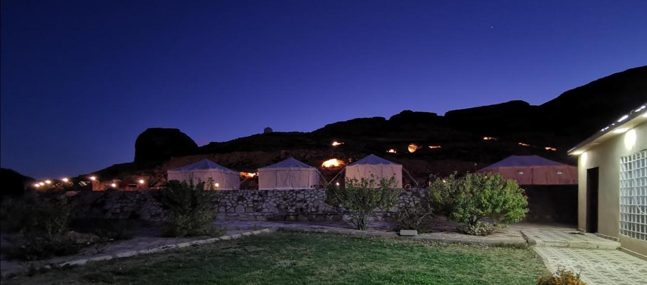 Rural Tents Naseem الخيمةالريفيةalouzaib Al-Ula Kültér fotó